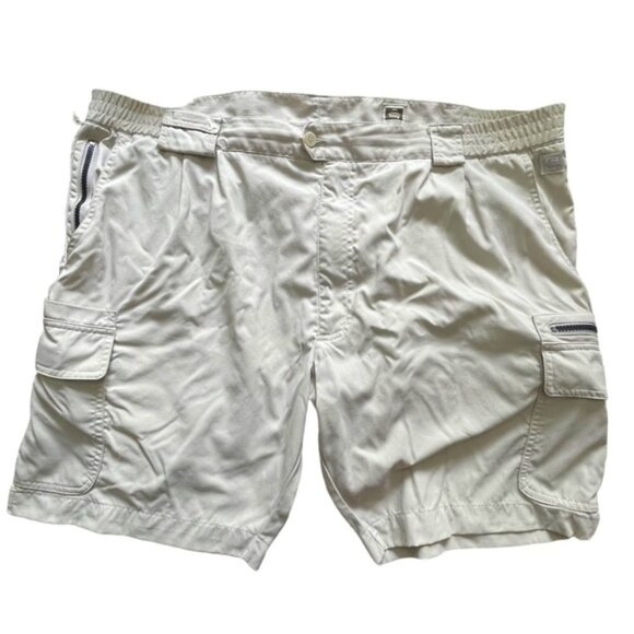 TILLEY beige cargo shorts lightweight 44 - Picture 1 of 9